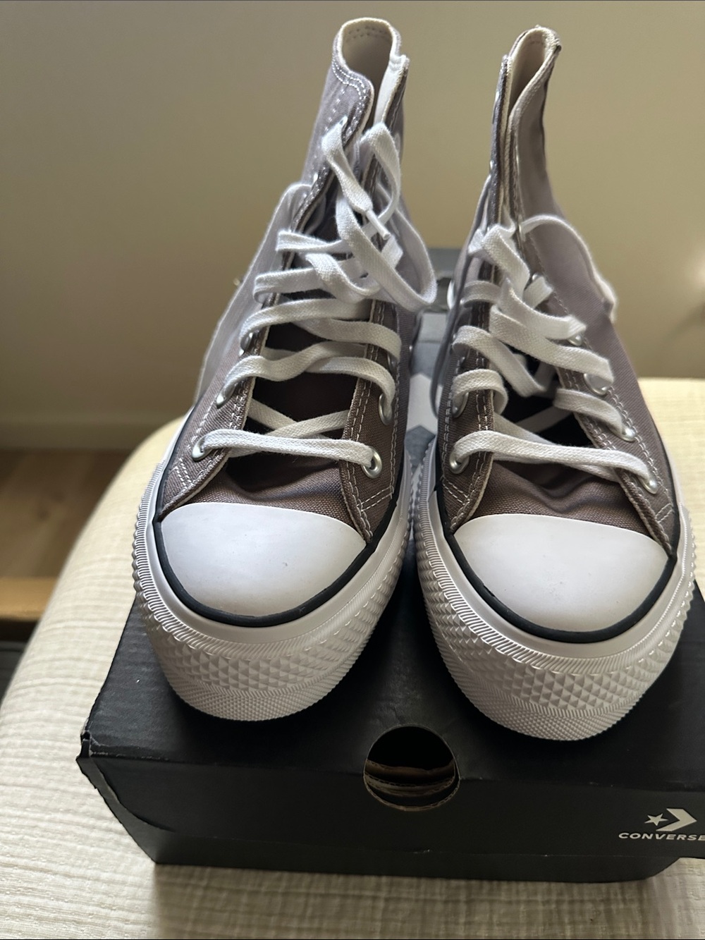 Women’s CONVERSE Chuck Taylor All Star Lift Platform High Top Shoes - Picture 2 of 6